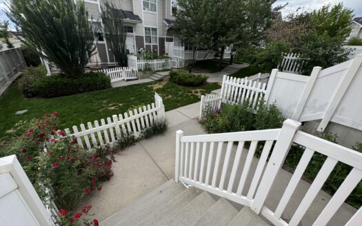 2 bed plus den townhouse
